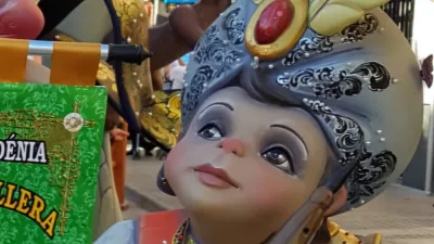 Fallas kinderbeeld van een jongen in Denia
